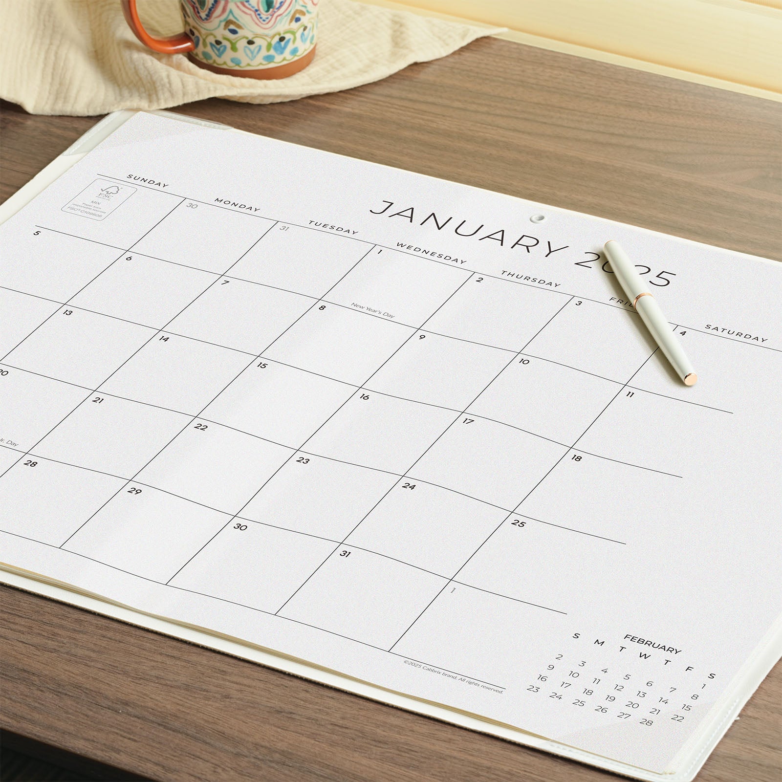 Cabbrix 2025-2026 Desk Calendar, Simplified Style, Beige